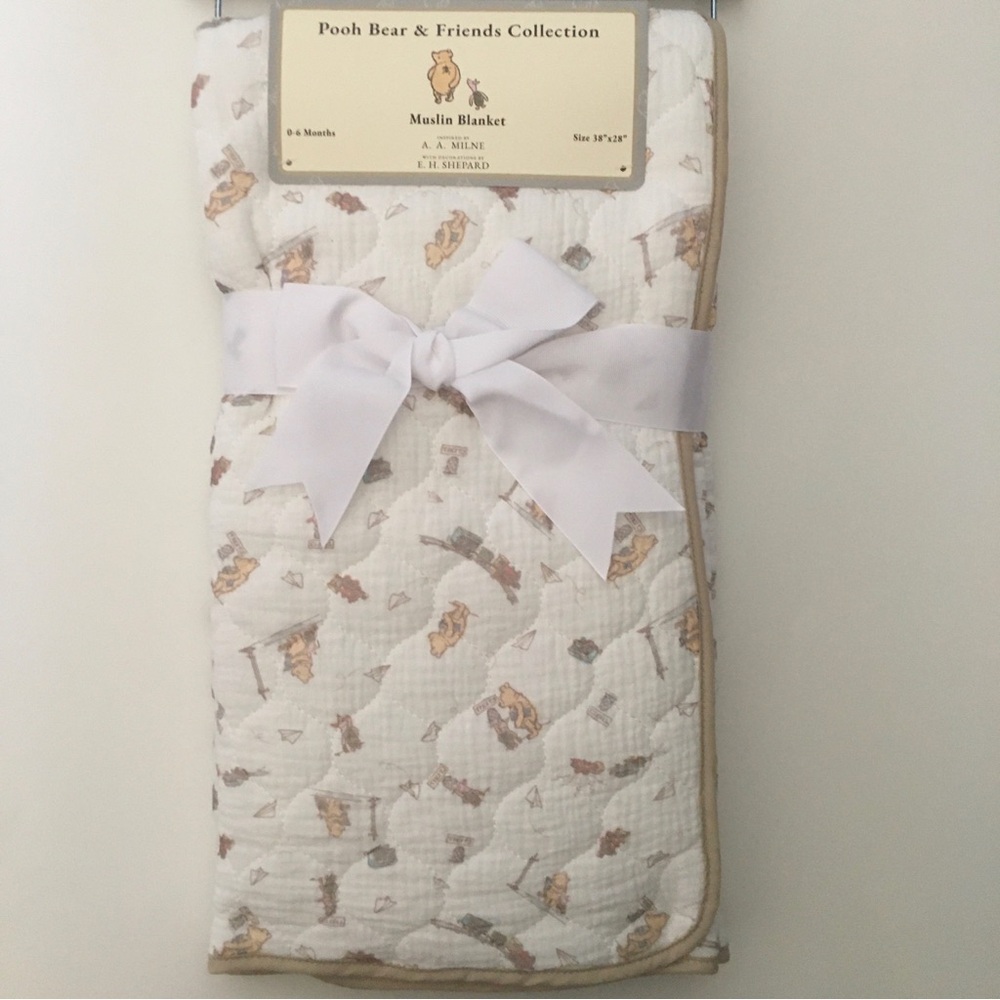Cotton Muslin Quilt Blanket Winnie the Pooh Bear Collection with Train Theme NEW